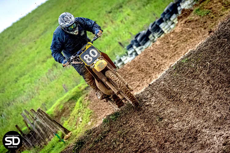 Poulangy 2022 Entrainement des motos anciennes